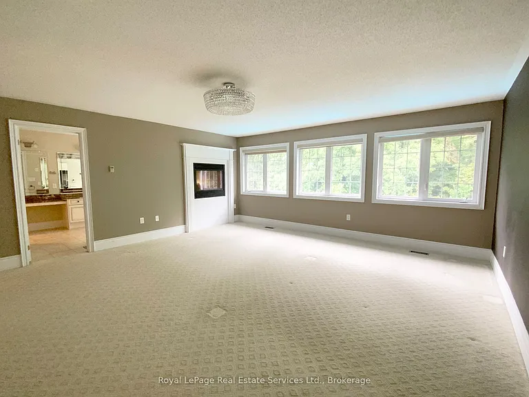3385 Liptay Ave — Photo 22