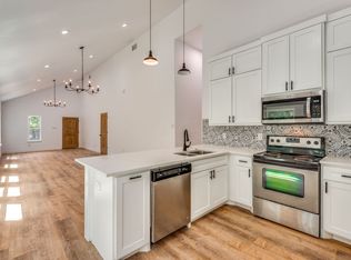 1563 Milam St, Fort Worth, TX 76112