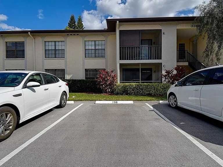 3389 Crystal Ct E #C — Photo 2