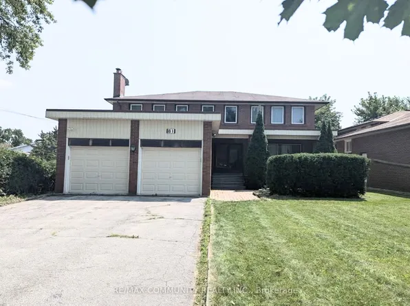 81 Oxford St #1, Richmond Hill, ON L4C 4L6