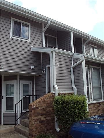 1st image of 176 Avant Garde Cir #176