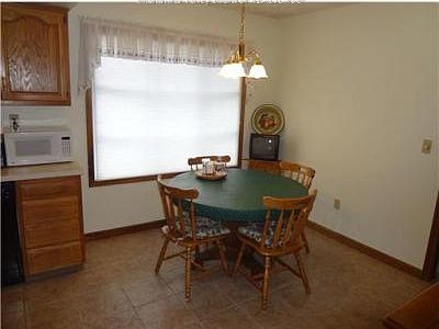 5th image of 110 Sterling Dr