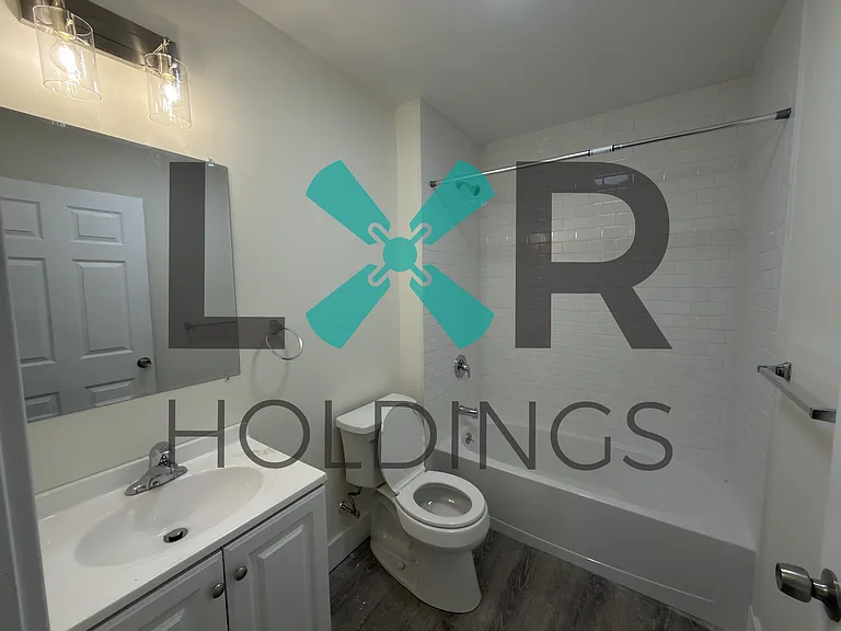 317 E Broad St #2 — Photo 10
