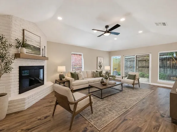 1023 Forest Home Dr, Houston, TX 77077