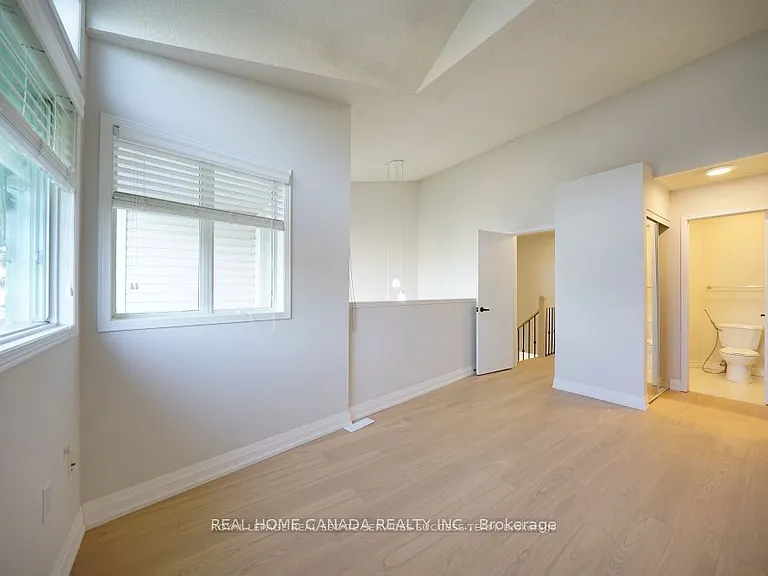 1240 Westview Ter #17 — Photo 13
