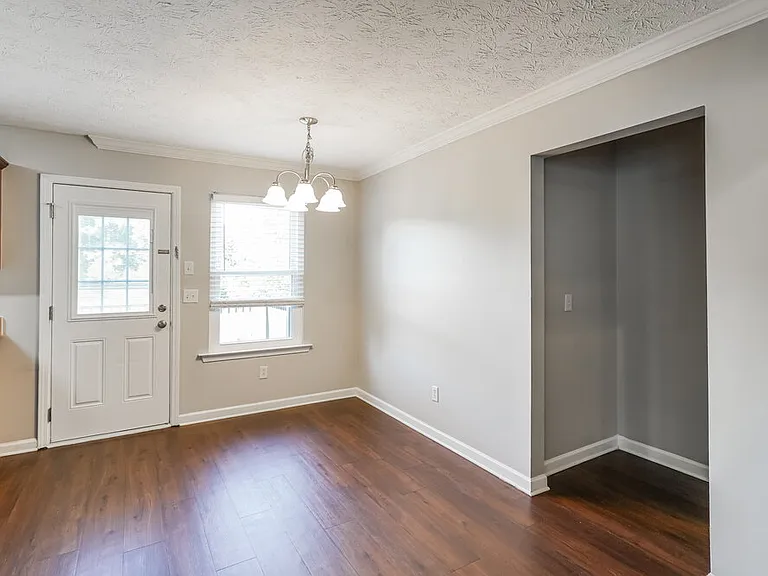 2809 Windcrest Trl — Photo 6