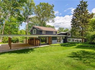 9 Hackberry Hill Rd, Weston, CT 06883