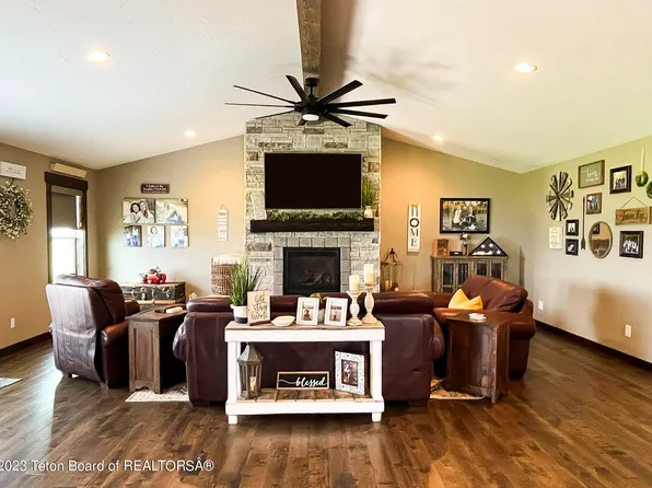 301 Teala Dr, Etna, WY 83118