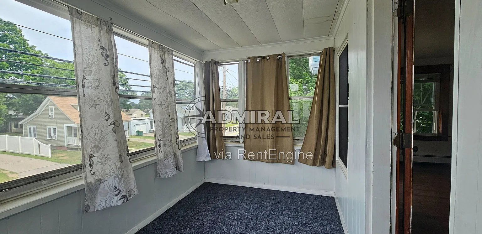 2 bed, 1.0 bath, 1038 sqft, $2,200 — Photo 4