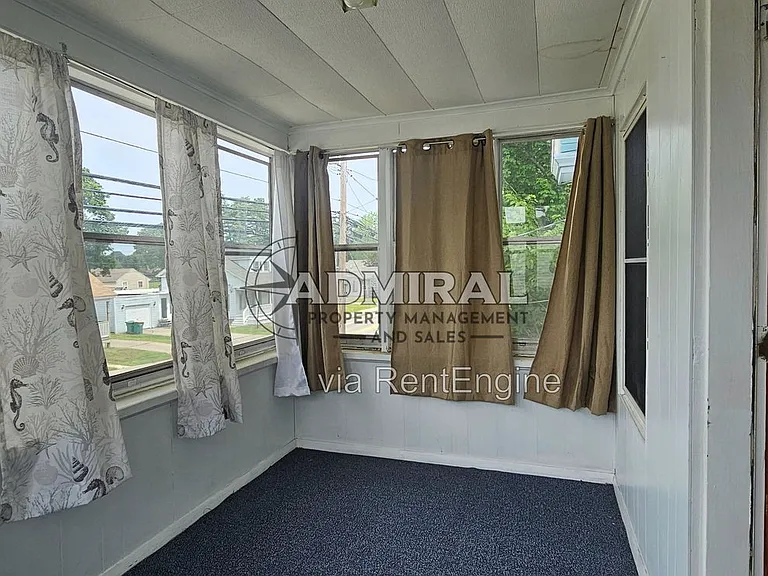 52 Washington St #A — Photo 24