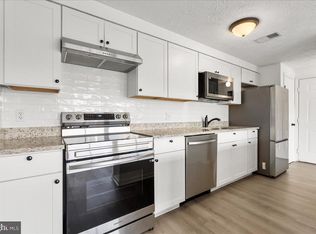 3371 Yost Ln APT 201, Dumfries, VA 22026