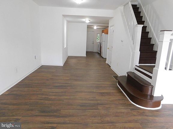 4th image of 3846 Pennsgrove St