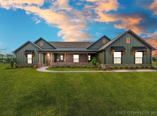 16208 E 102nd St, Owasso, OK 74055