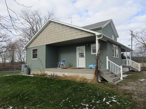 10541 Station Rd, North East, PA 16428
