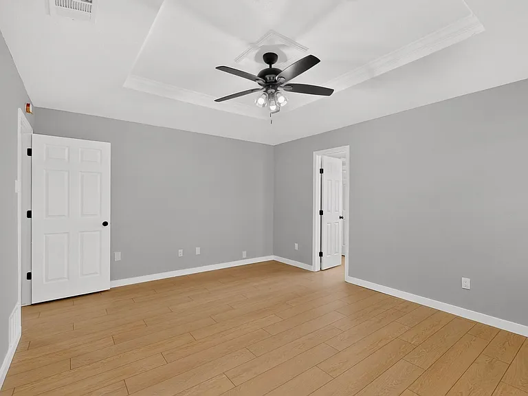 620 Stoneybrook Dr — Photo 9