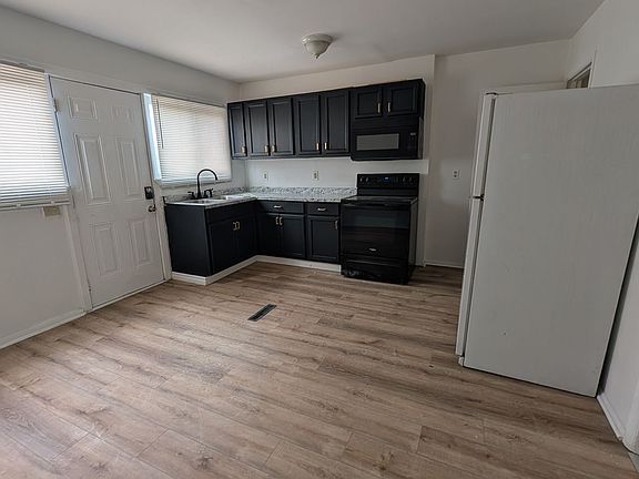 2nd image of 1441 S 13th St