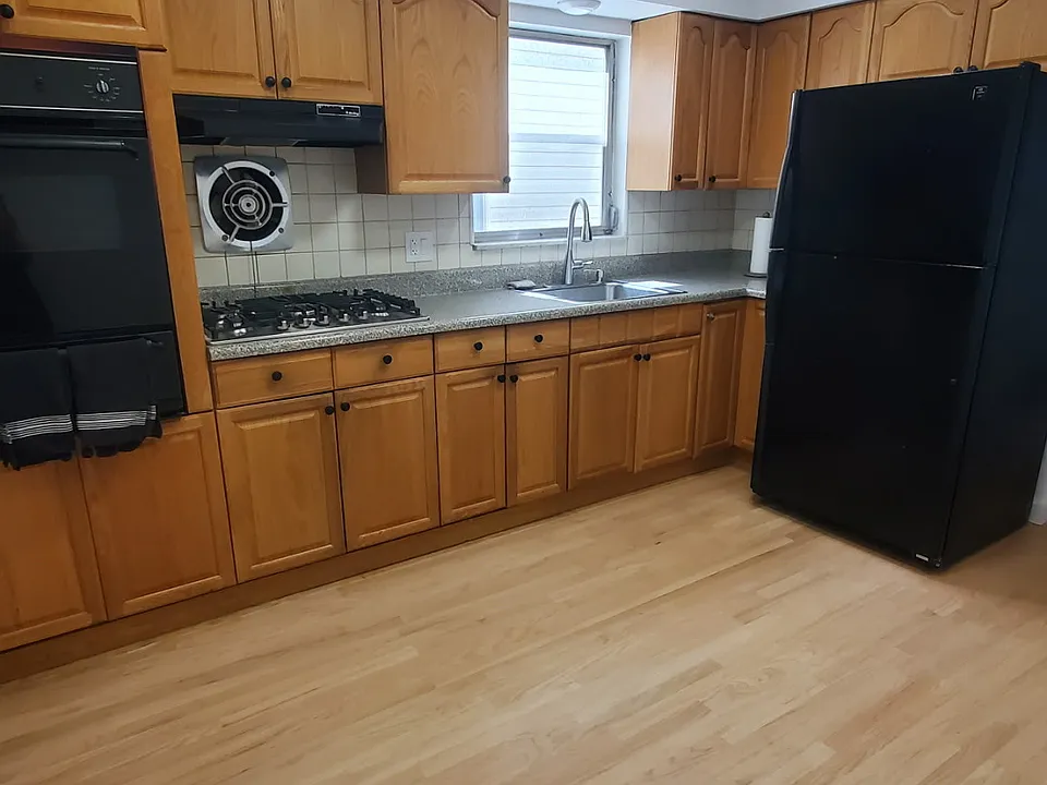 Eat in Kitchen