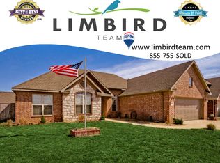1038 Tarah Knolls Cir, Centerton, AR 72719