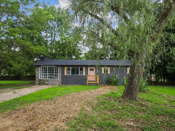 7649 W Wedington Dr, Fayetteville, AR 72704
