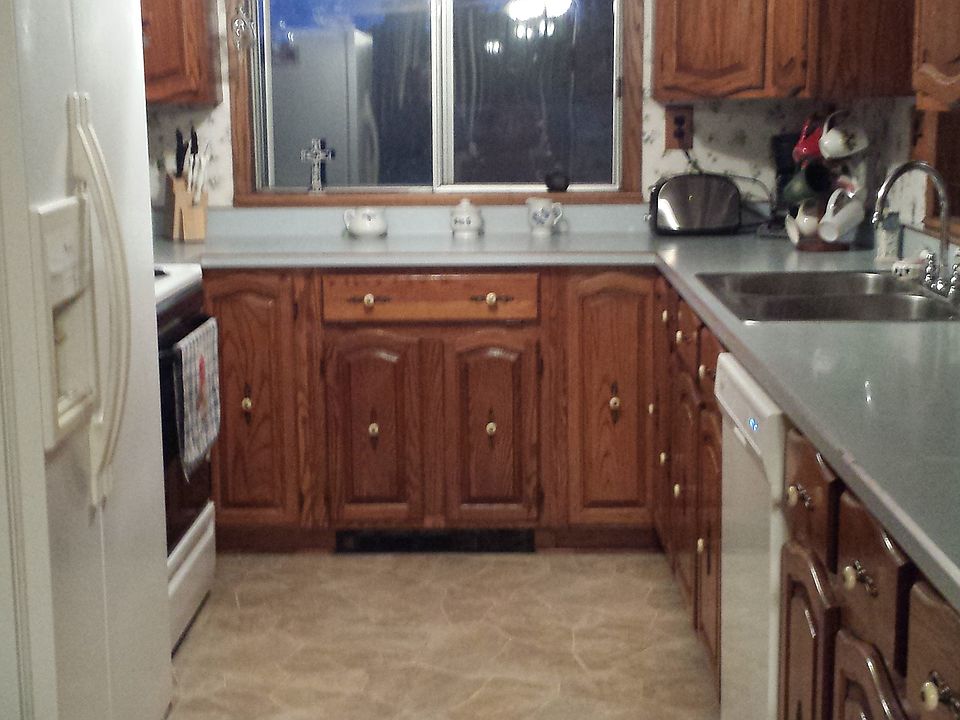 1st image of 943 E Lake Crest Ave