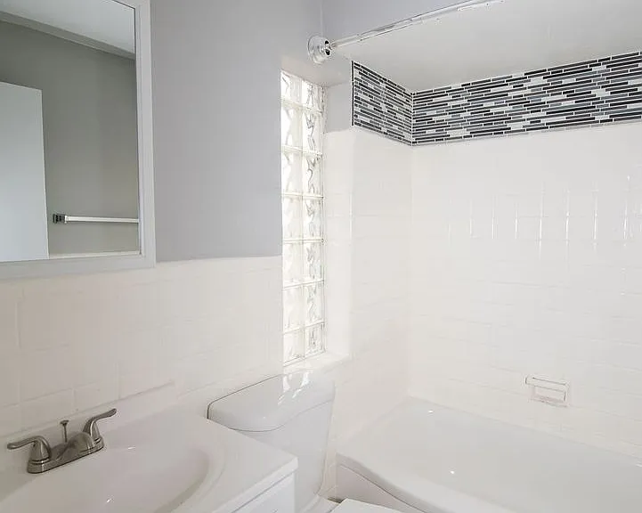 Newly Upgraded Apartments -The Courtyard at Park Hills, Minutes from Downtown — Photo 42