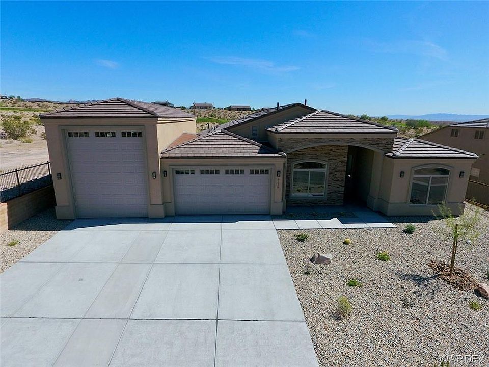 1st image of 2208 E Bella Vista Dr