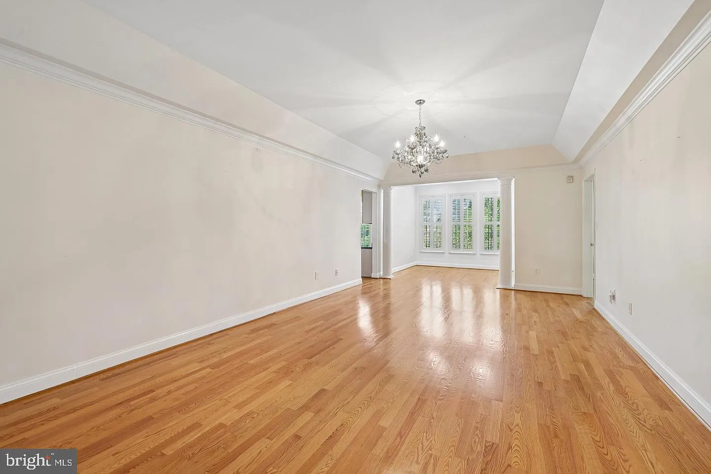 3 bed, 2.0 bath, 1600 sqft, $3,300 — Photo 4