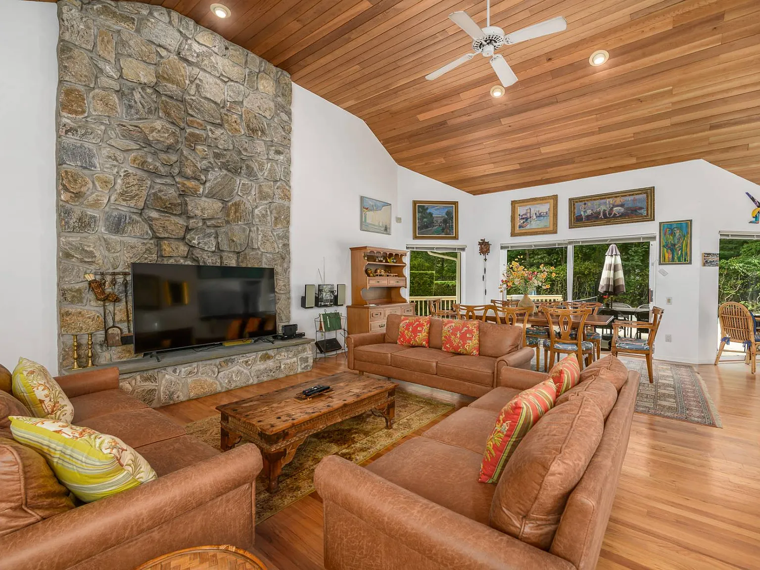 Quogue Village Retreat with Pool and Tennis — Photo 2
