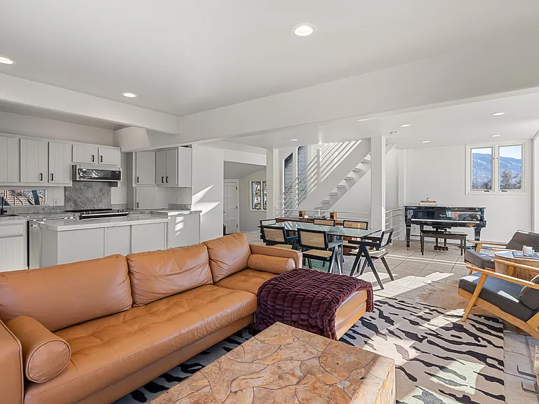 182 Bennett Pl — Photo 15