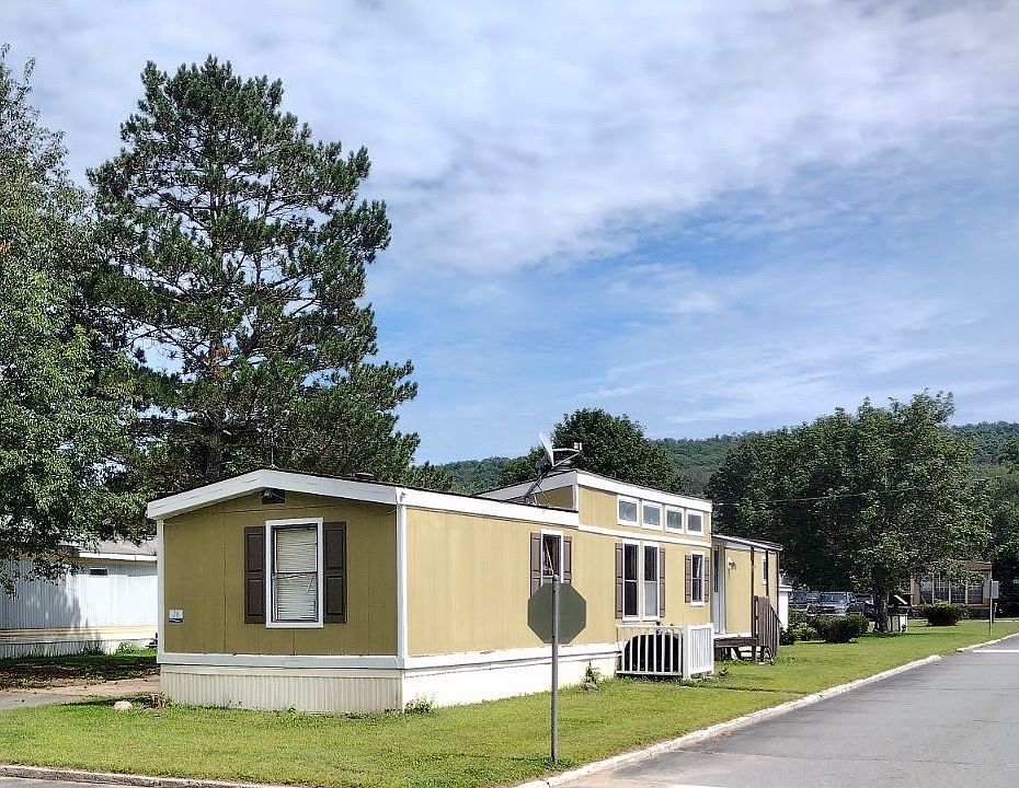 1st image of 26 Tiger Lilly Dr