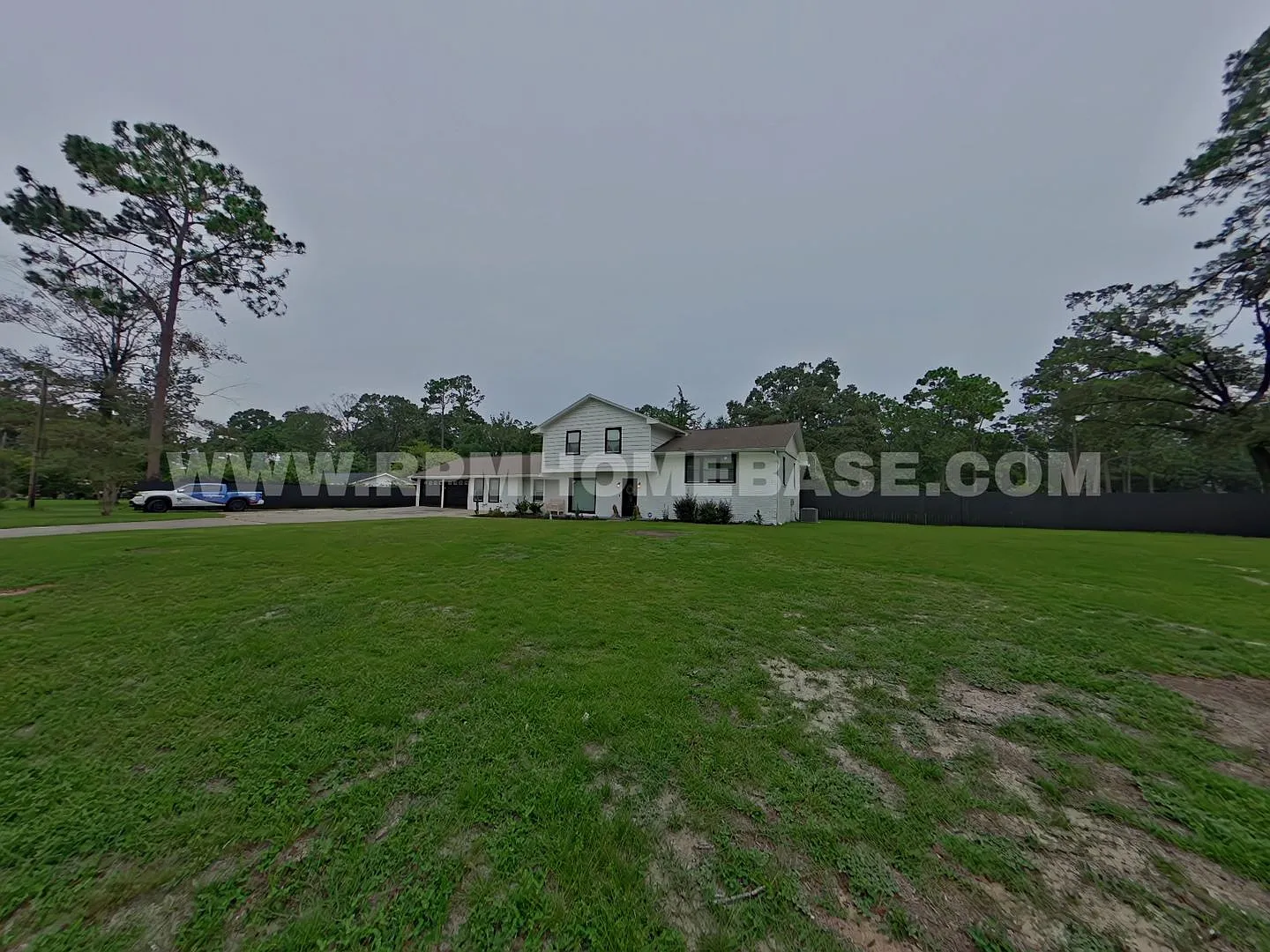Fully Renovated Multi-Level 4-Bedroom Home on Over Half an Acre in Crestview — Photo 2