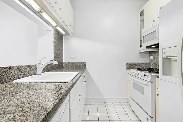 Rented by Corcoran | media 12