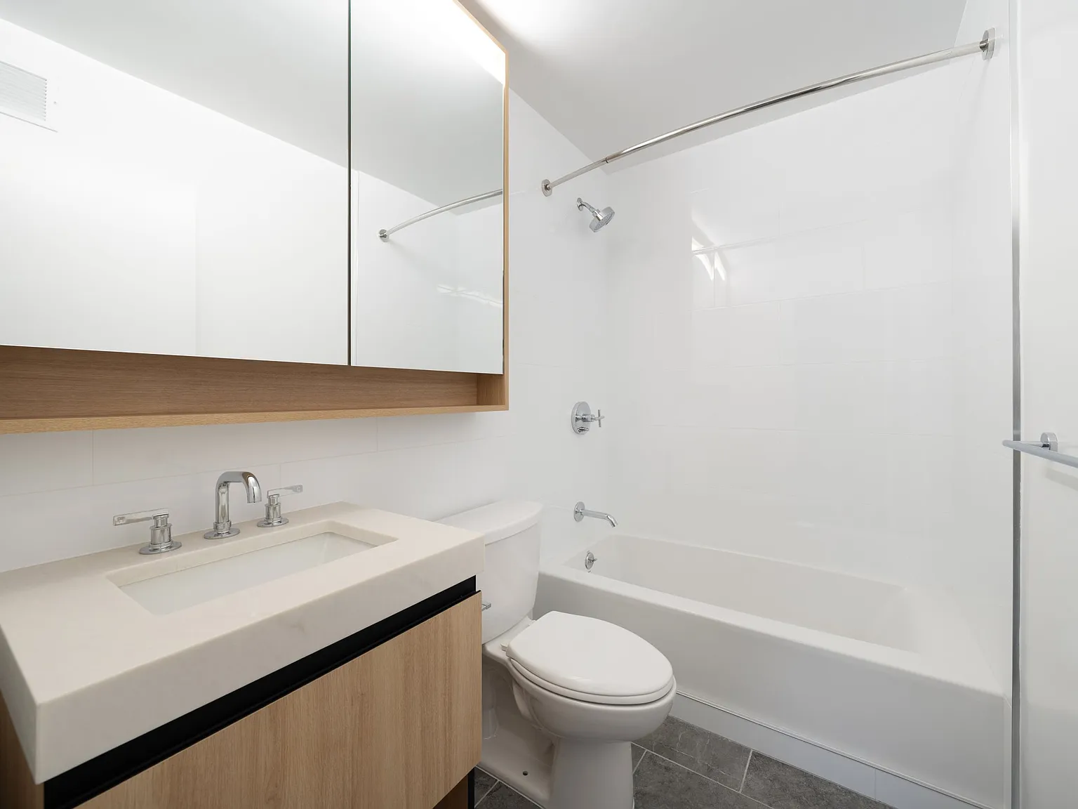 250 West 19th Street — Photo 4