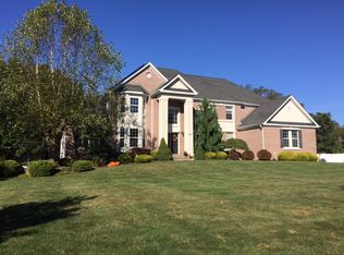 16 Meadow Run Ct, Jackson, NJ 08527