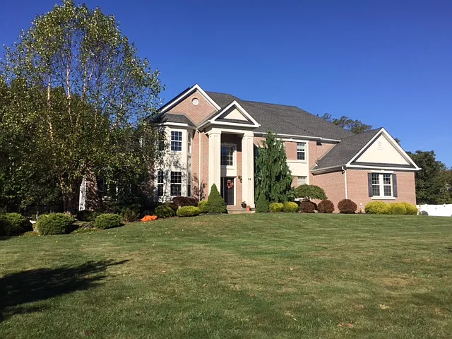 16 Meadow Run Ct photo 1
