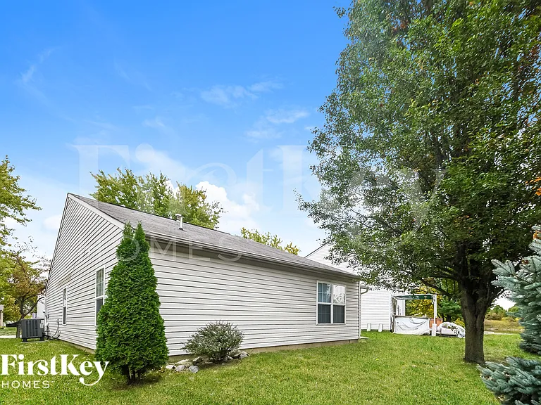 6738 Wimbledon Dr — Photo 14