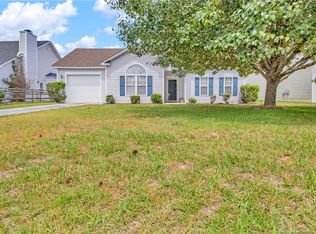 3437 Ireland Dr, Hope Mills, NC 28348