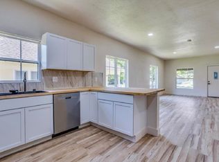 230 N Spruce St, Wichita, KS 67214