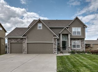 8214 NE 102nd Ter, Kansas City, MO 64157