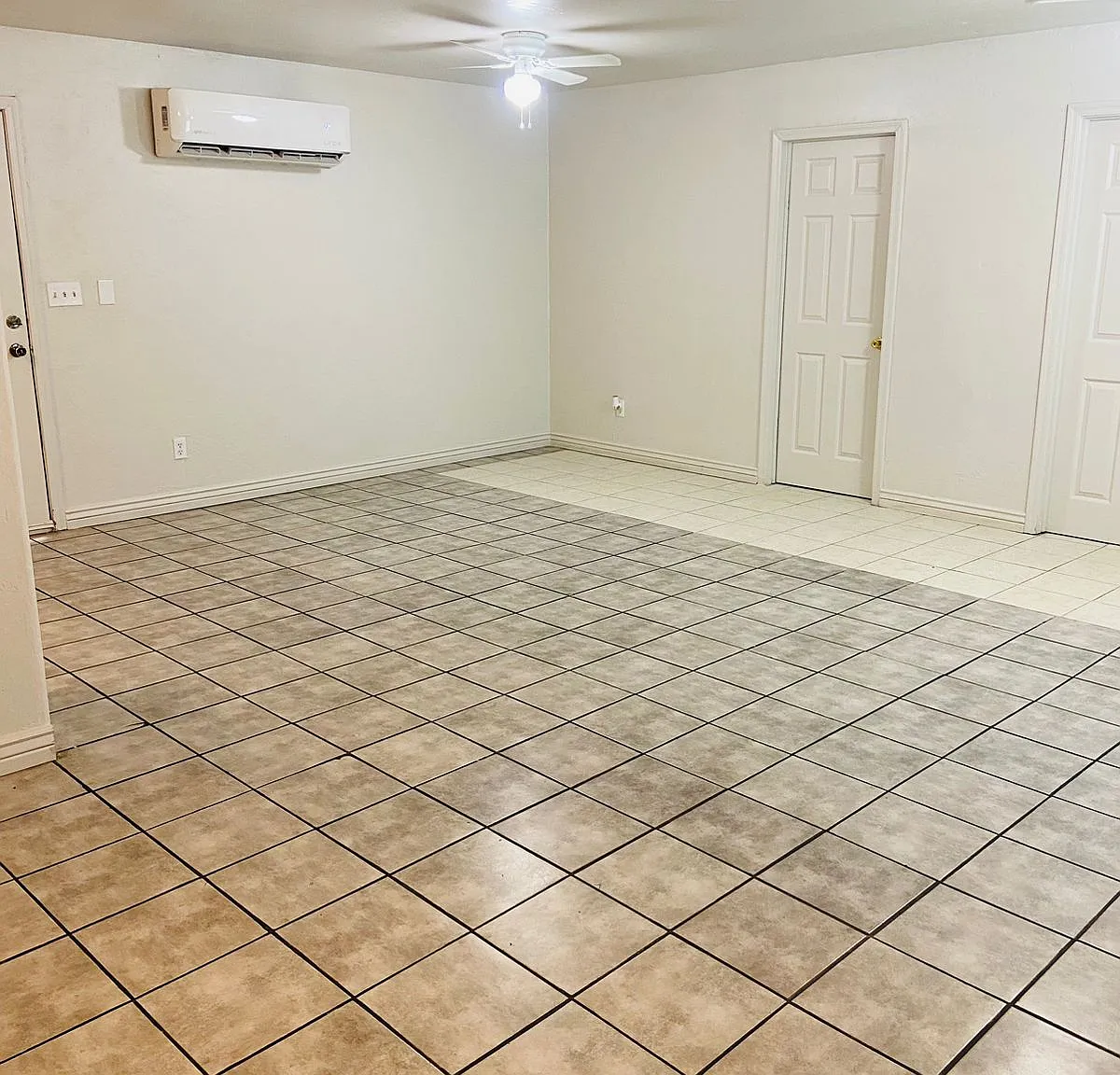 3 bed, 900 sqft, $1,485 — Photo 3