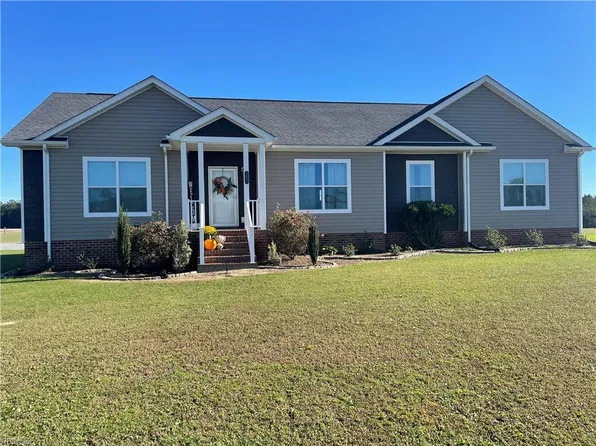 25324 Guy Place Rd, Courtland, VA 23837
