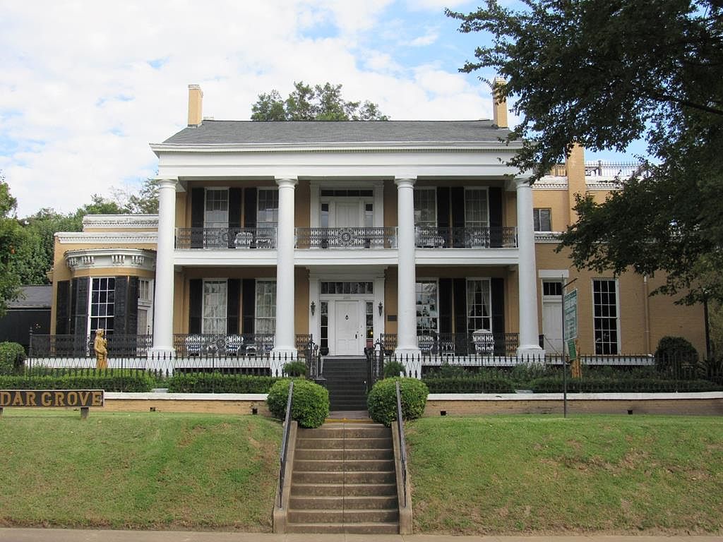 2200 Oak St, Vicksburg, MS 39180 Zillow