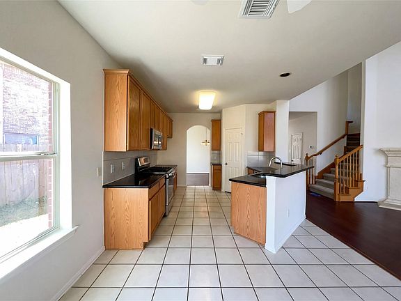 2nd image of 200 Rippling Creek Ln