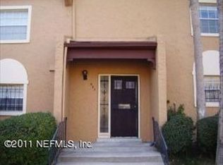 351 Greencastle Dr, Jacksonville, FL 32225