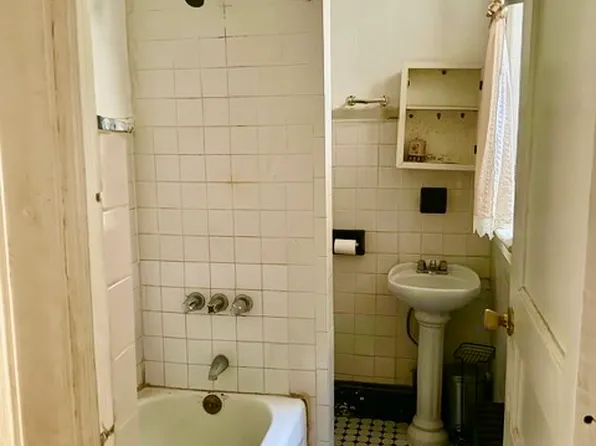 175 Chestnut Street image 6 of 7