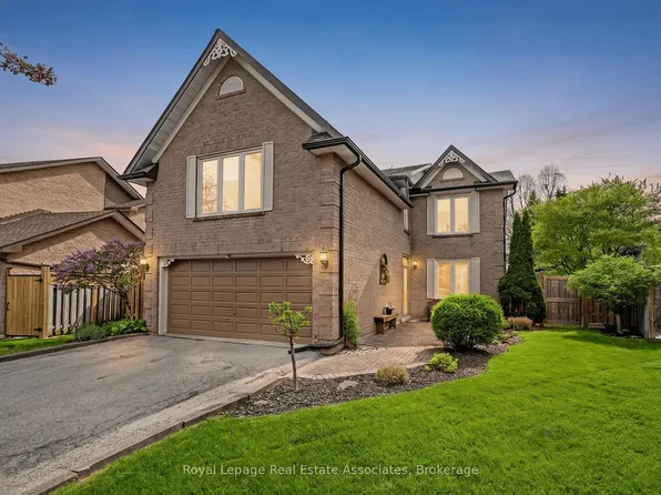 16 Cotswold Ct, Halton Hills, ON L7G 5E5