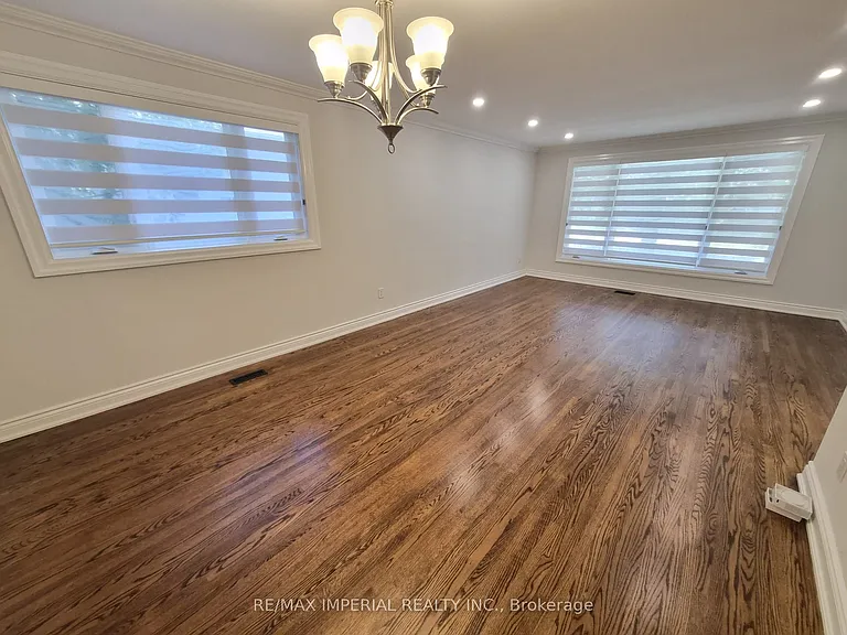 8 Multiflora Pl — Photo 17