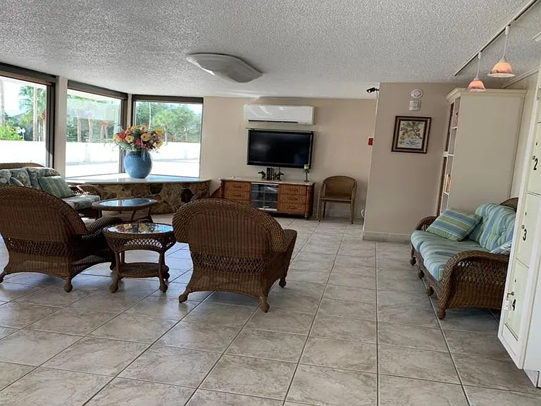 1608-1230 Gulf Blvd #1608 — Photo 31