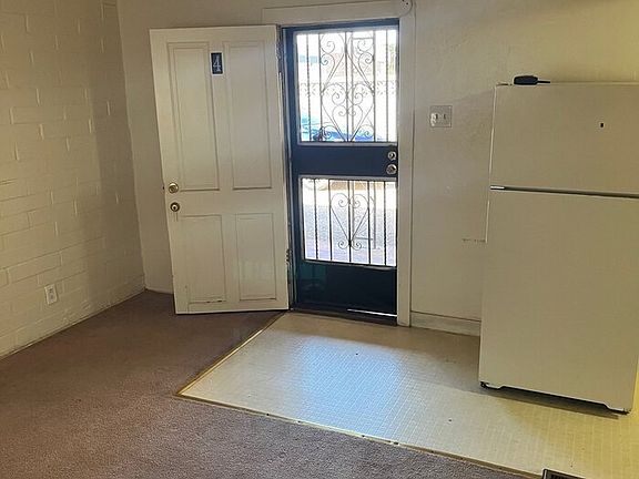 4th image of 516 Palomas Dr SE APT 4