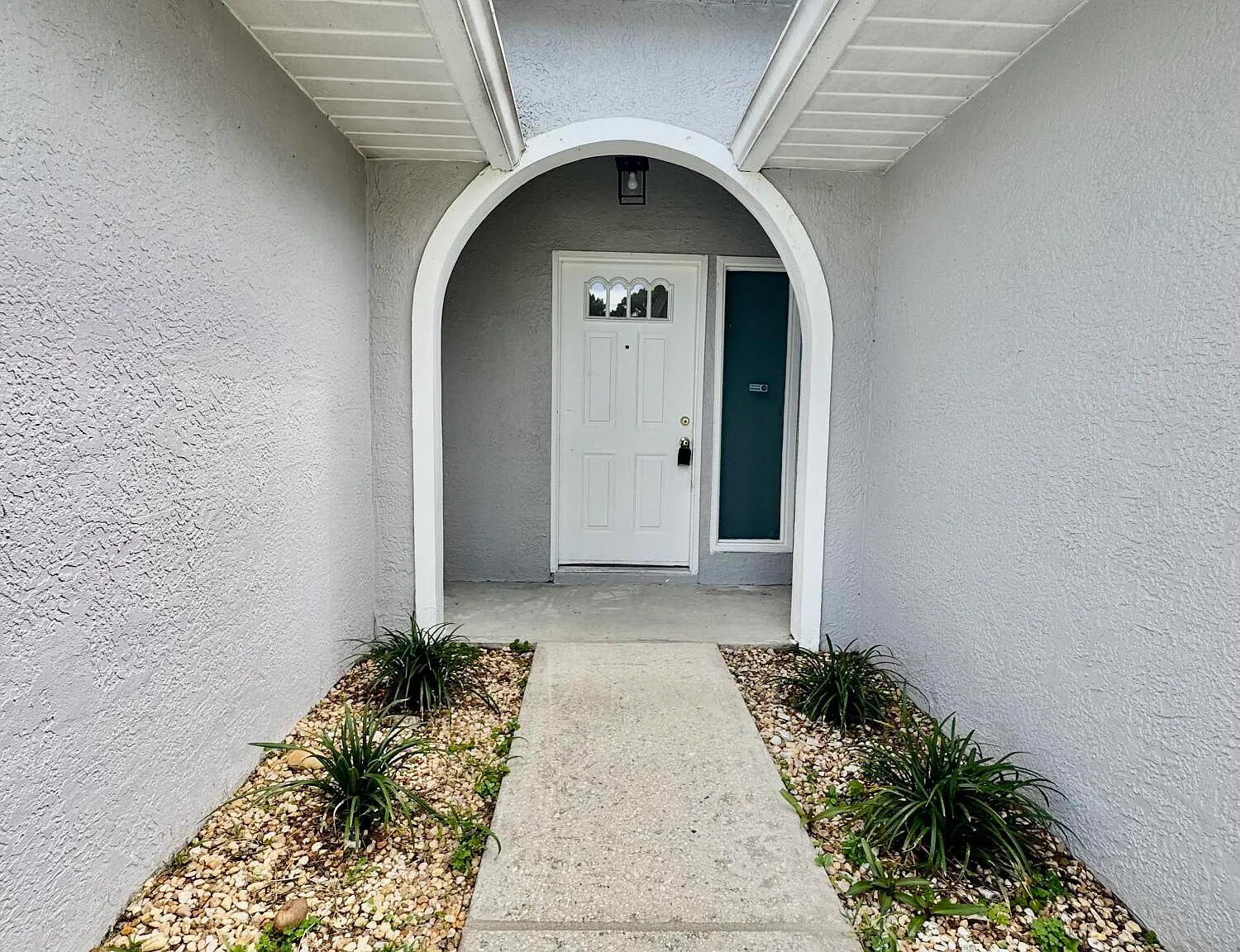 3 bed, 2.0 bath, 1484 sqft, $1,950 — Photo 3
